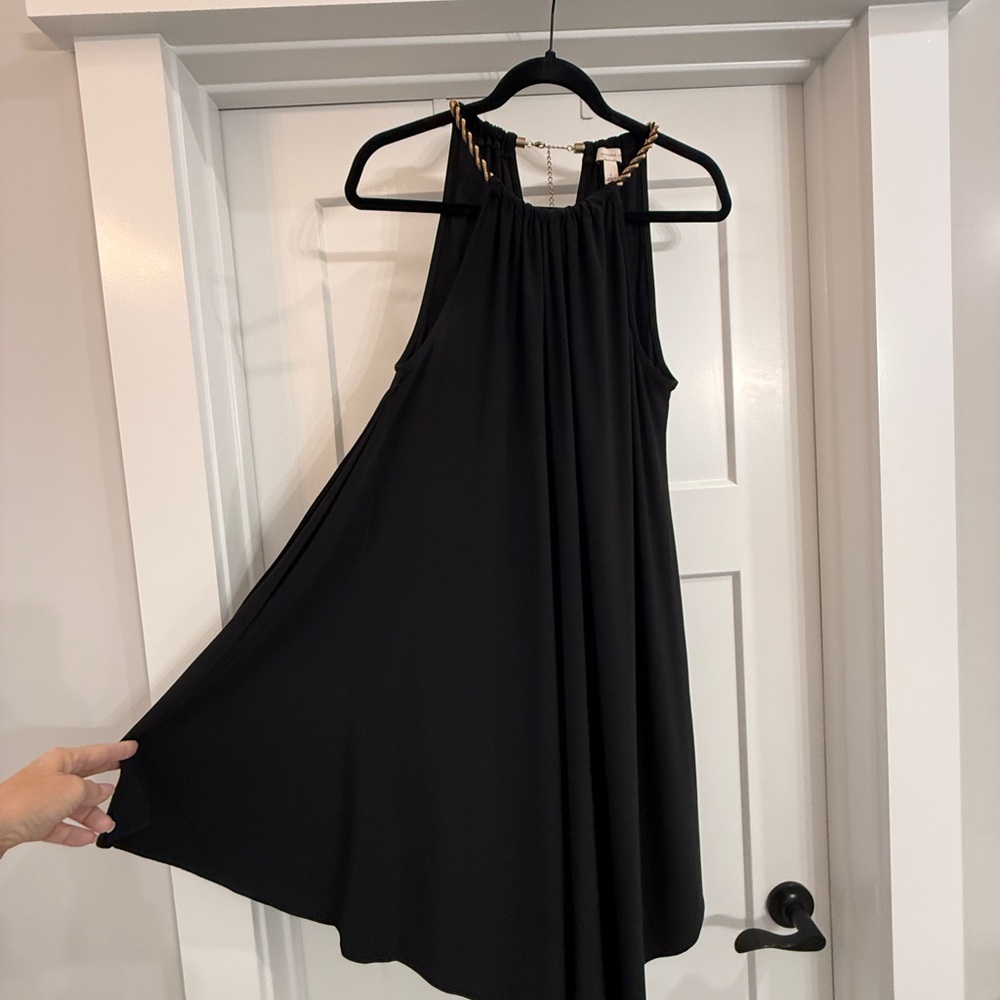 Elegant Black Sleeveless Dress